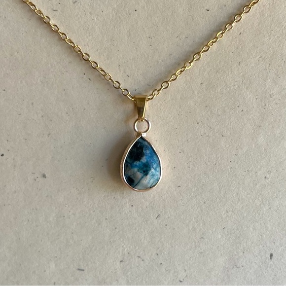 Gold Blue Agate Stone Pendant Necklace - Picture 2 of 4